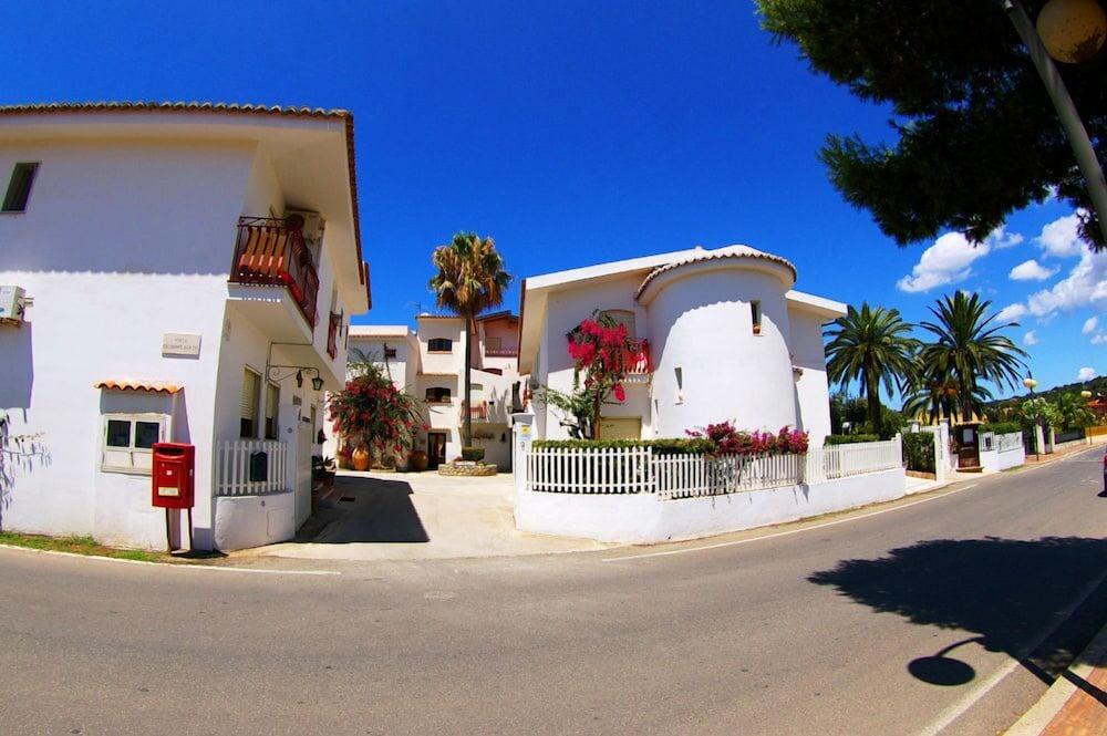 Hotel Residence Costa Azzurra Капо-Ватикано Экстерьер фото