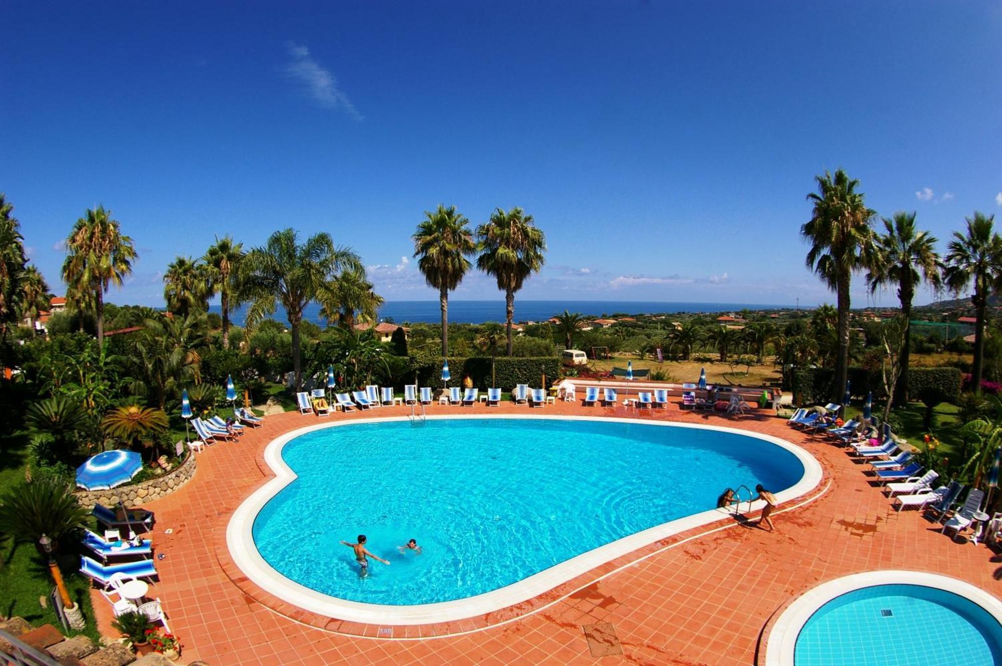 Hotel Residence Costa Azzurra Капо-Ватикано Экстерьер фото