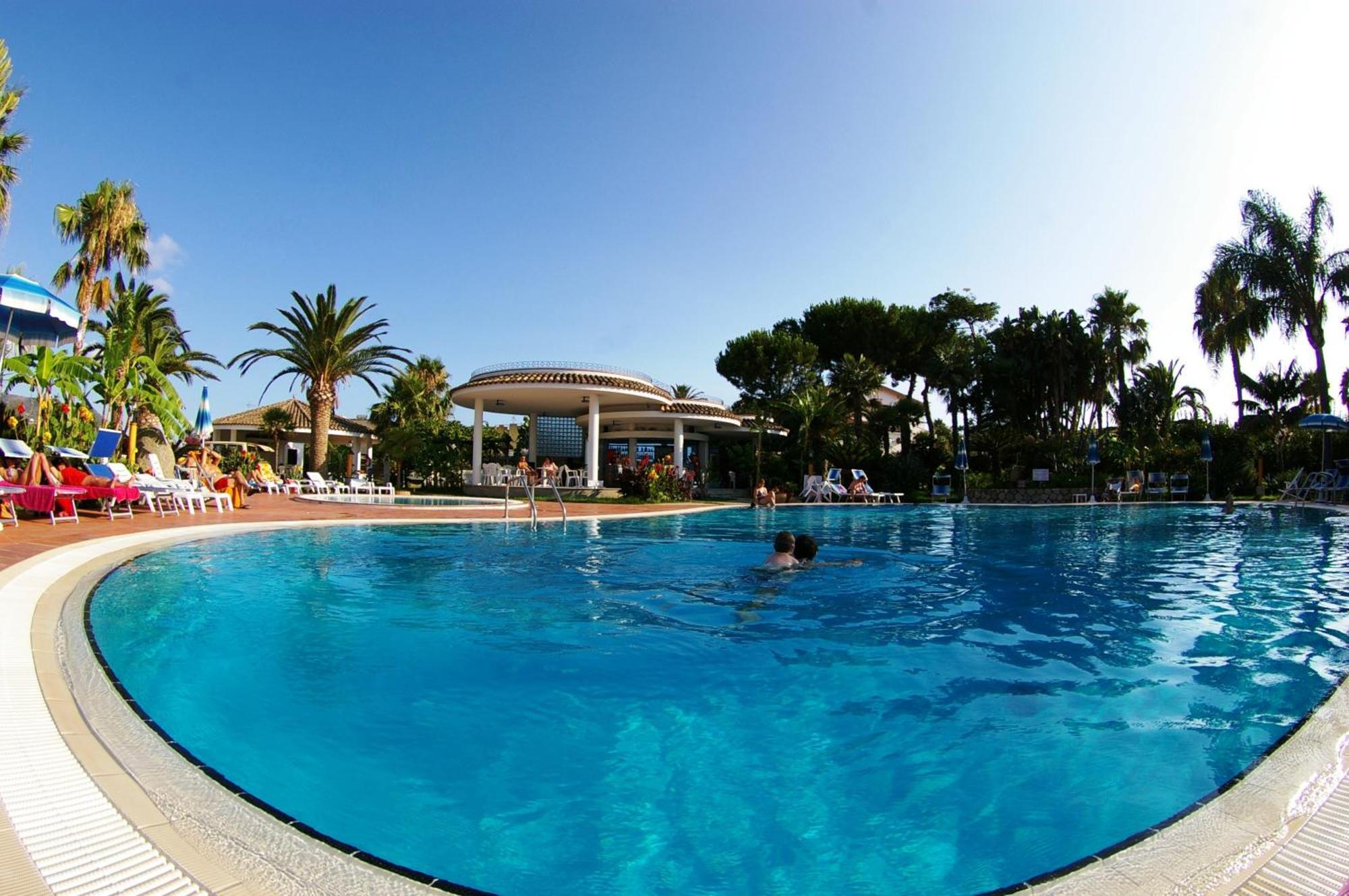 Hotel Residence Costa Azzurra Капо-Ватикано Экстерьер фото